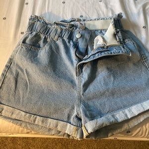 Women’s high waist denim shorts
